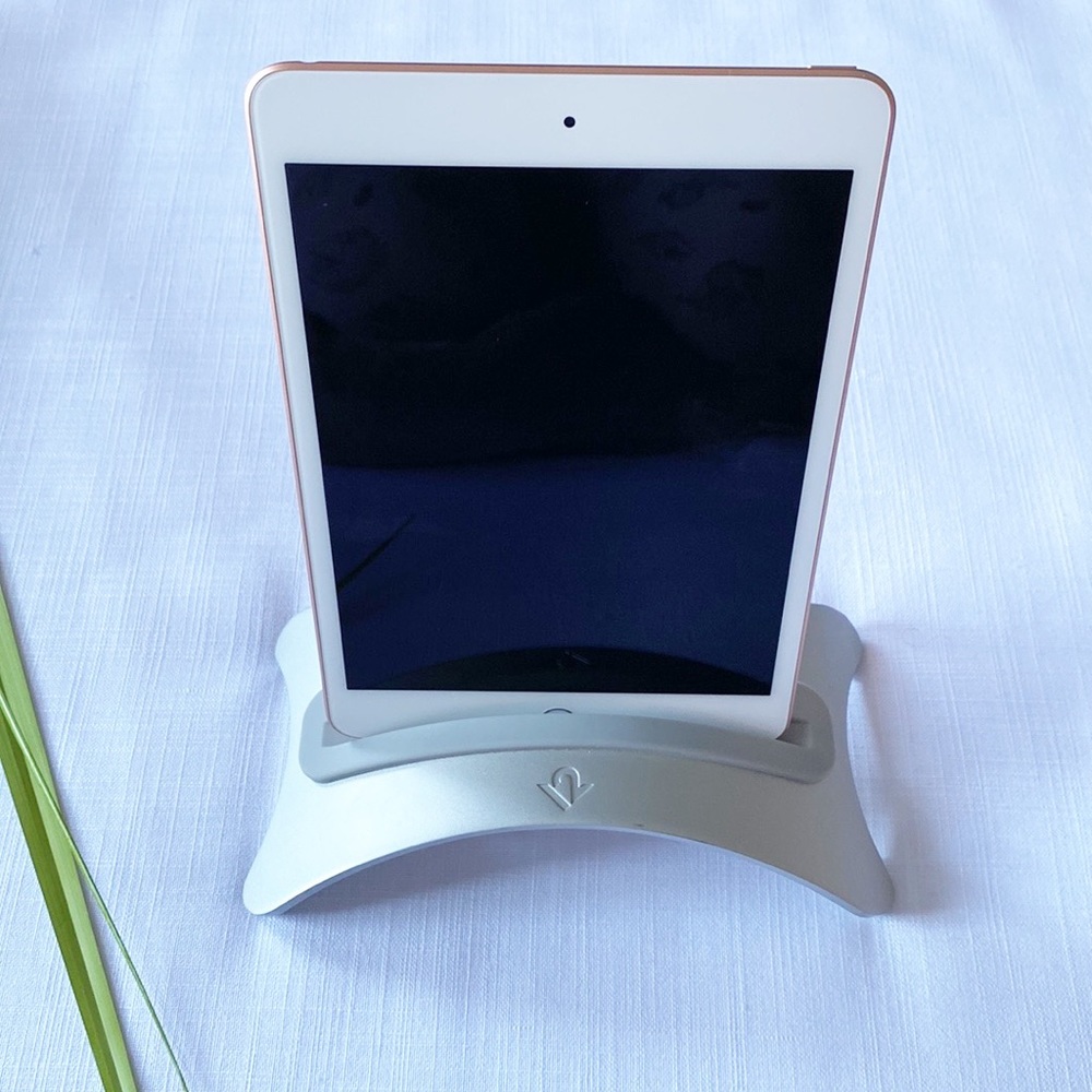iPad Stand | Riser - Picture 6 of 8